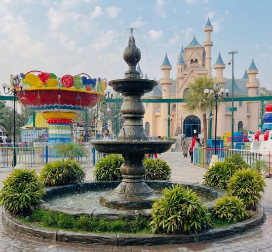 SS World Family Park